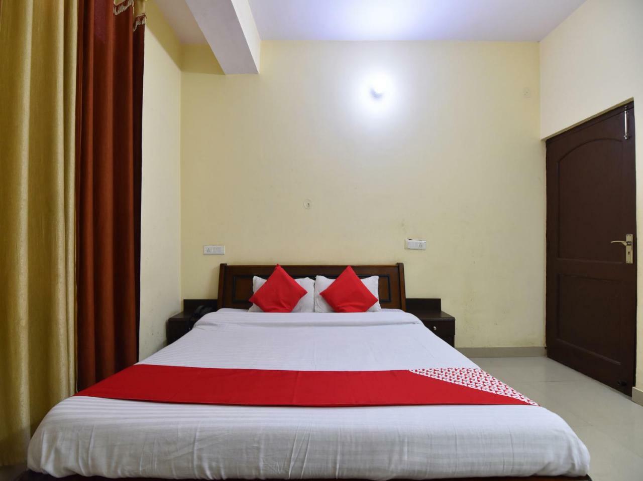 OYO 28027 Hotel Dhruv Mandi Buitenkant foto